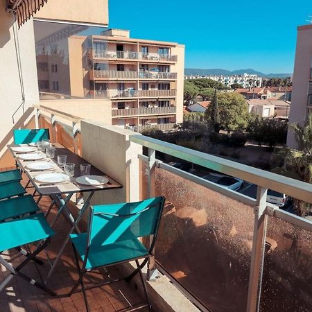 Chic Appart Du Port Fréjus Zewnętrze zdjęcie